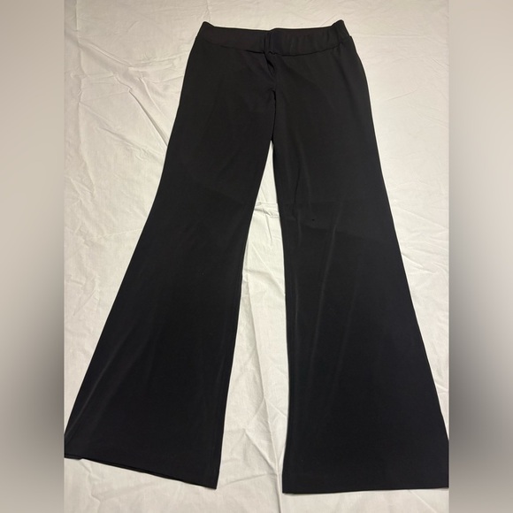 Two Hearts Maternity Pants - Two Hearts Maternity Black Women's Flare Leggings size small